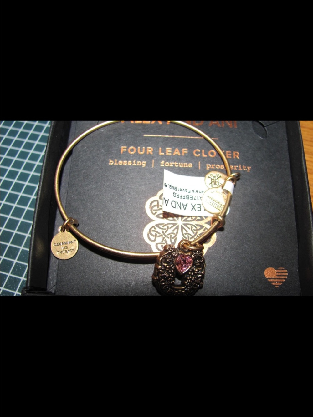 Alex & Ani bracelet Four leaf clover New in box